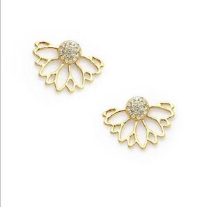5 for $25 DOUBLE SIDED LOTUS EARRINGS
